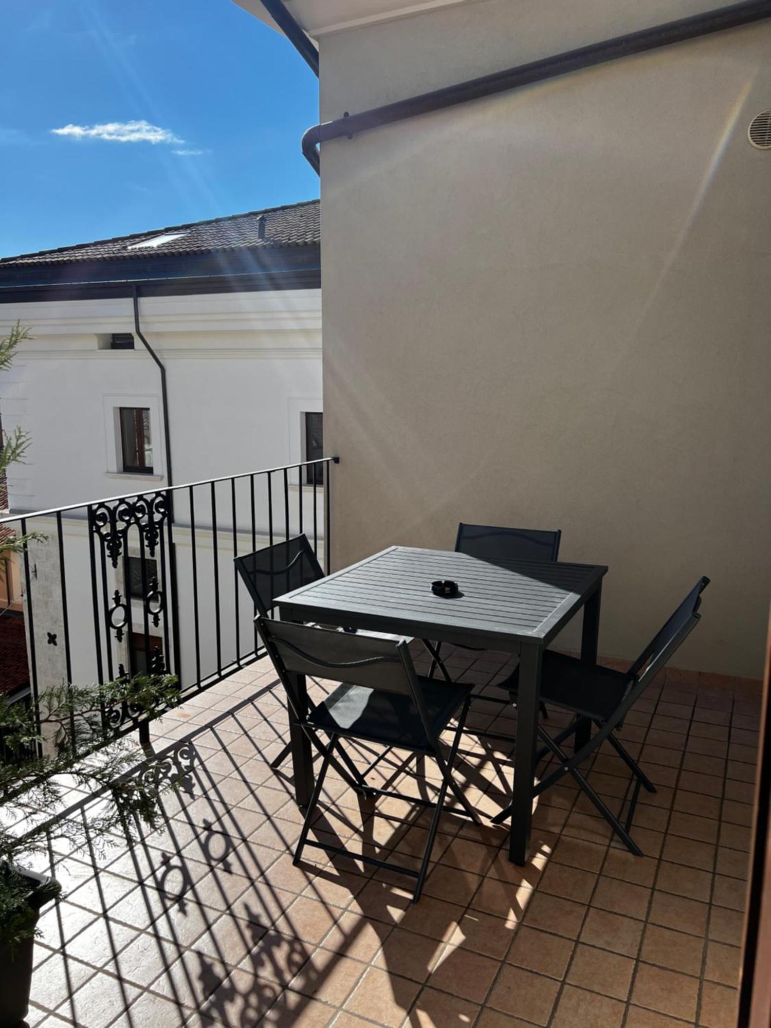 Antica Dimora San Crisante - Centro Storico Appartement LʼAquila Buitenkant foto